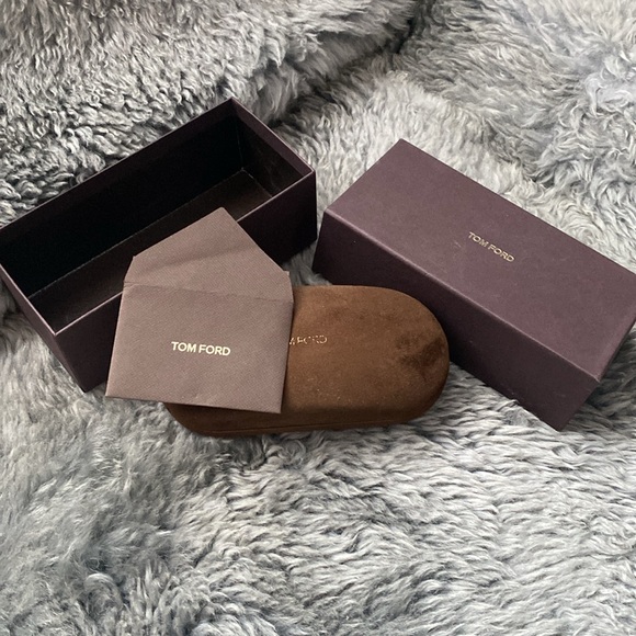 Tom Ford case and box for sunglasses. 🕶️ - Picture 3 of 4